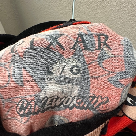 Disney Cakeworthy Incredibles Graphic T-Shirt - Picture 3 of 3